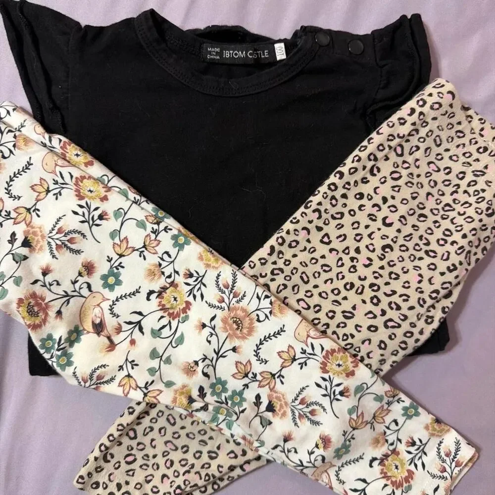Carter-s baby girl bundle - Size 12months